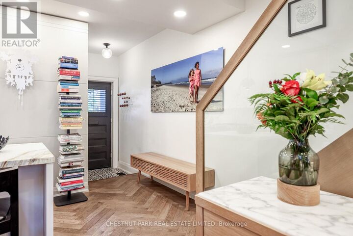 Property Photo:  27 Gibson Avenue  ON M5R 1T4 
