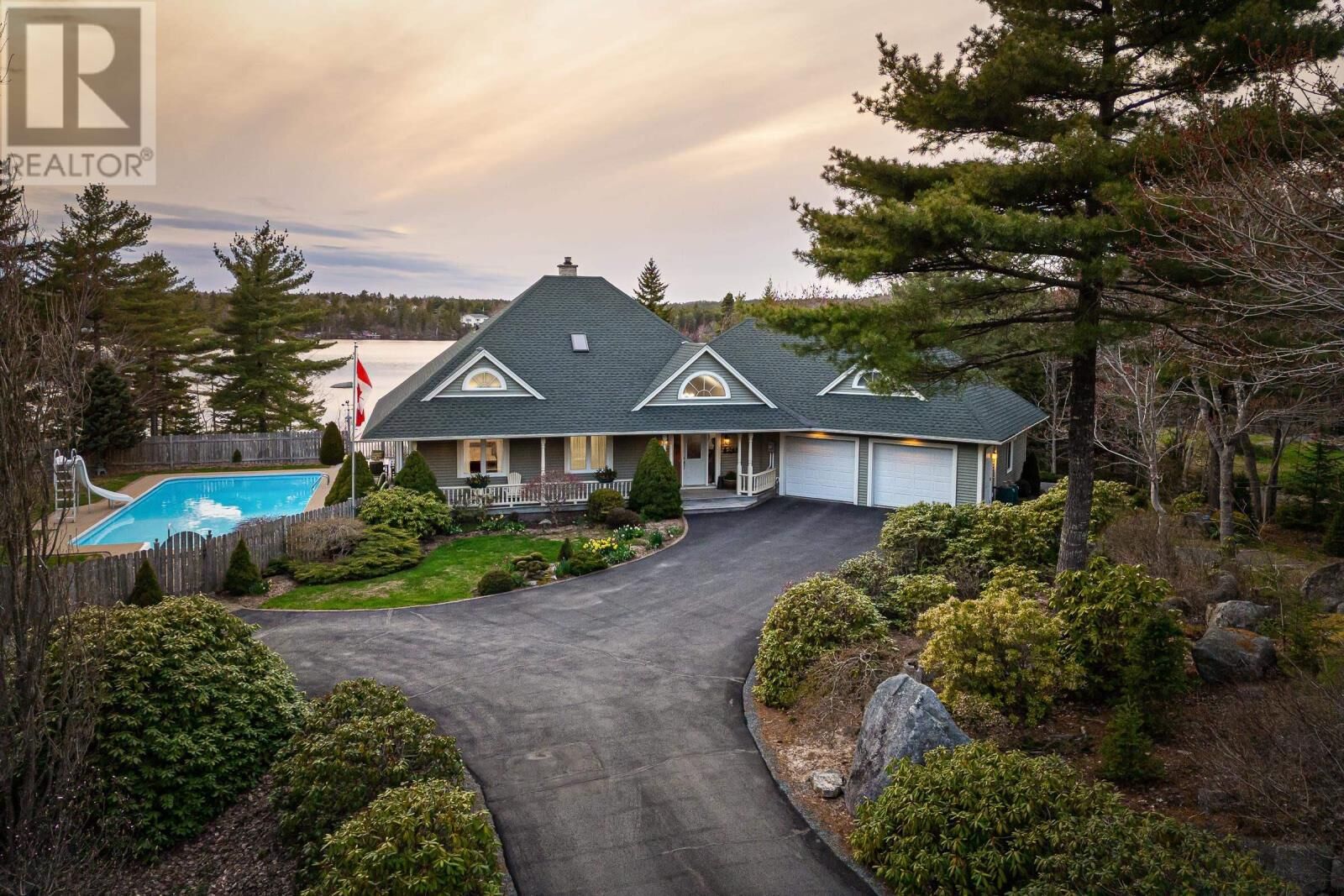 Property Photo: 243 Lakeshore Drive NS B4B 1X1