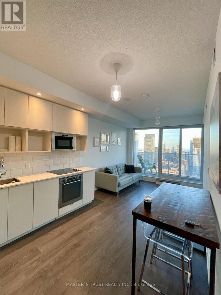 Property Photo: 89 McGill Street 2809 ON M5B 0B1