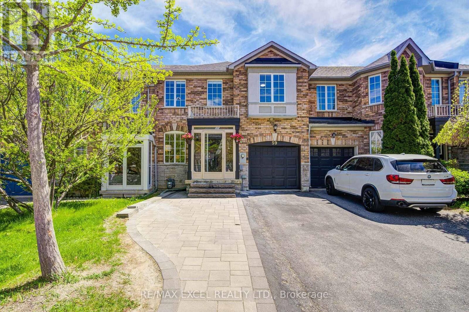 Property Photo: 59 Bassett Avenue ON L4B 4J9