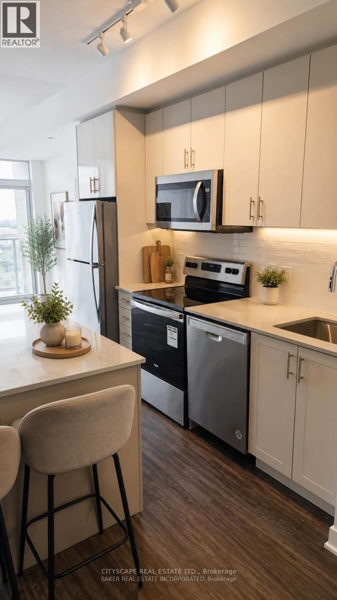 Property Photo:  2782 Barton Street 809  ON L8E 0L3 