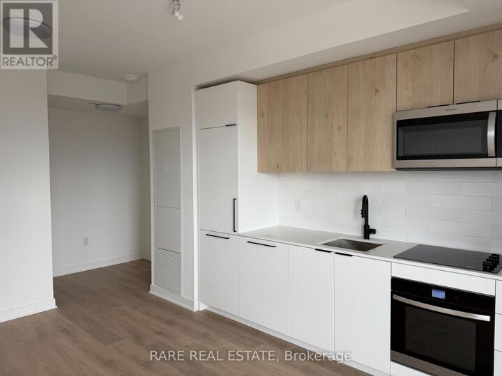 Property Photo:  1185 Dupont Street 1411  ON M6H 4H7 