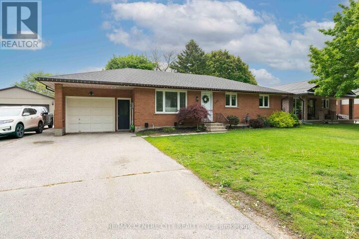 Property Photo:  135 Caverly Road  ON N5H 3C4 