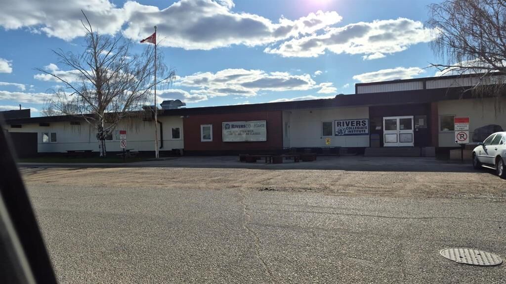 Photo de la propriété:  925 Willow Drive  MB R0K 1X0 