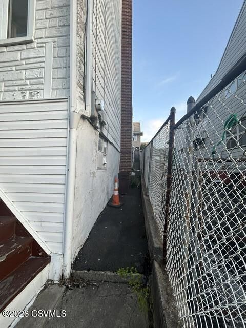 Property Photo:  418 W Oak Street  PA 17976 