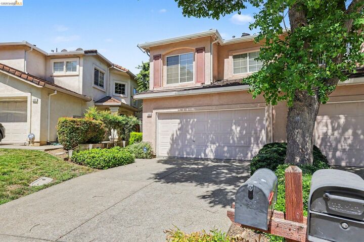 Property Photo:  1806 Gardenia Ct  CA 94531 