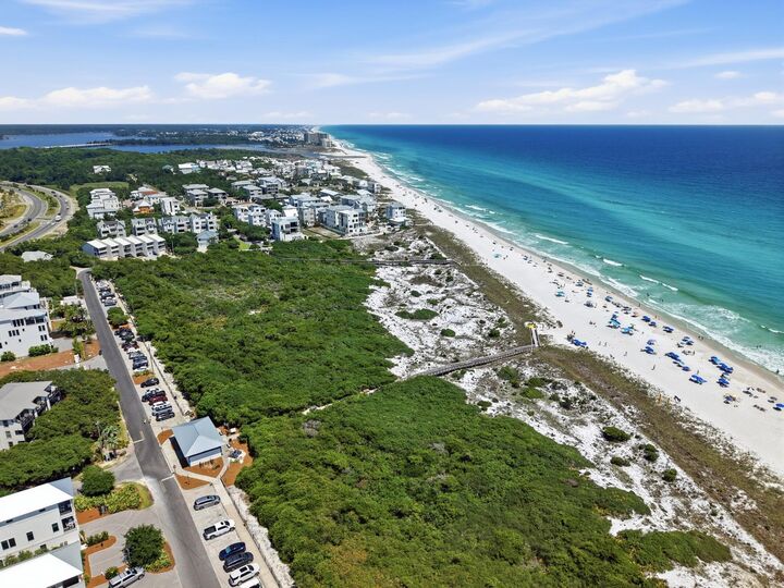 Property Photo:  338 Grande Pointe Circle  FL 32461 