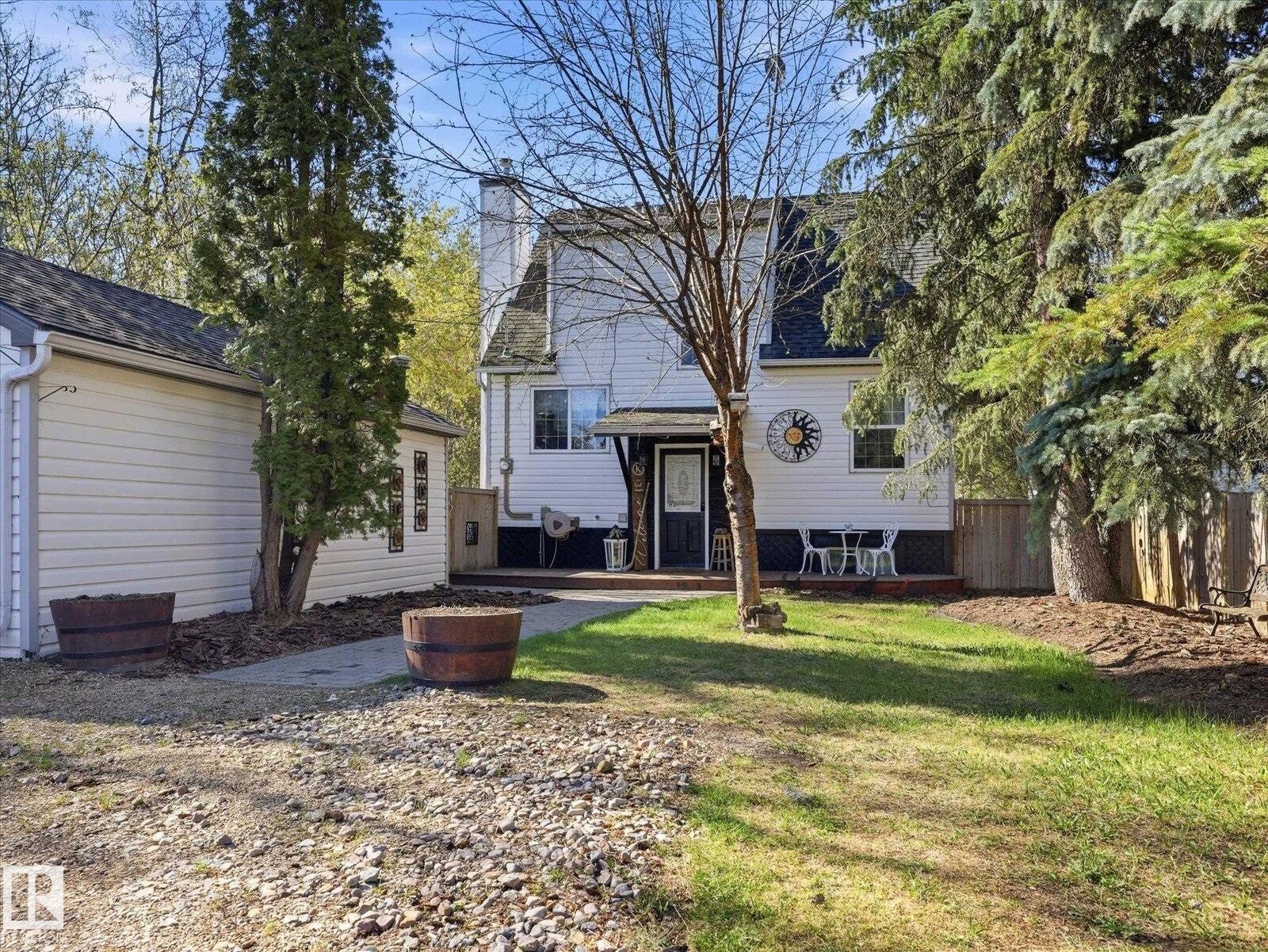 Property Photo:  22106 S Cooking Lake Road 92  AB T8E 1J1 