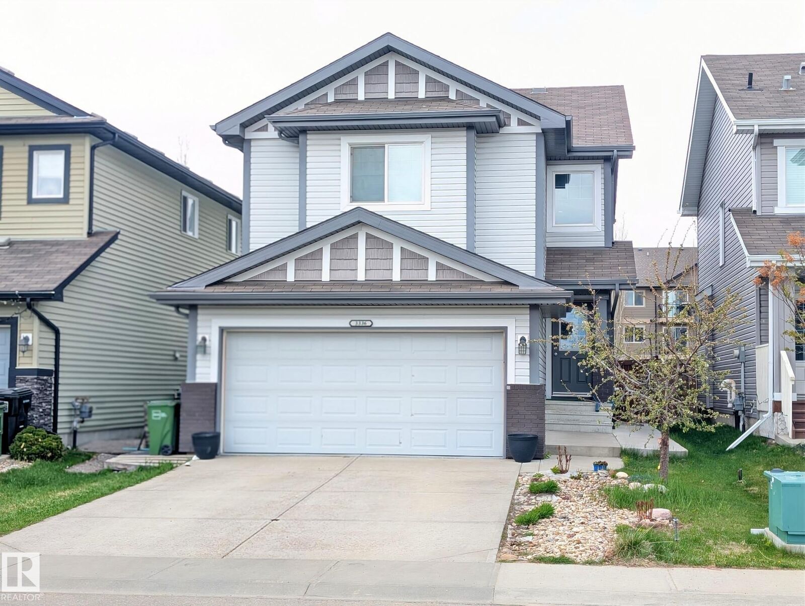 Property Photo:  3336 17B Avenue NW  AB T6T 0P3 