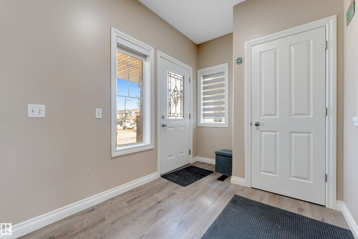 Property Photo:  121 64 Street SW  AB T6X 0B6 
