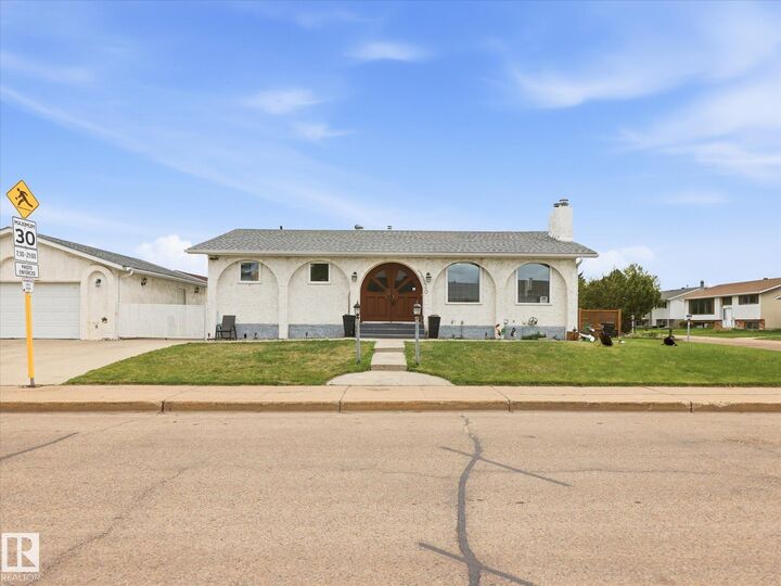 Property Photo:  14320 117 Street NW  AB T5X 1S6 