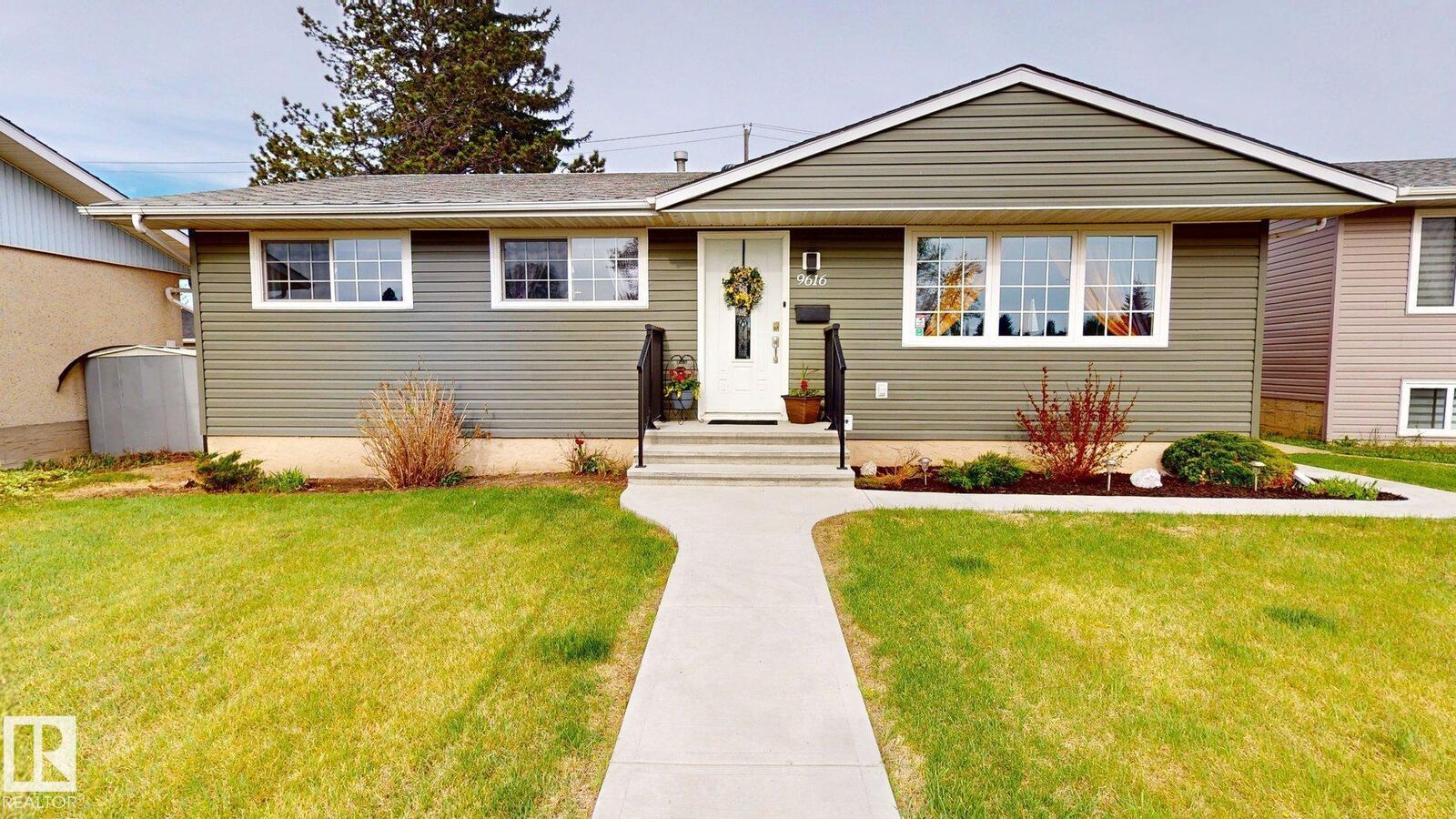 Property Photo: 9616 169 Street NW AB T5P 3X2