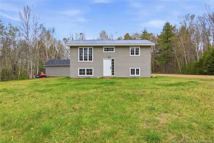 64 Holt Road — photo 1