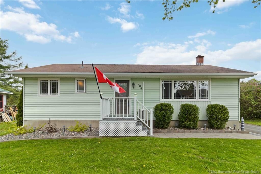 Property Photo:  204 Macfarlane Street  NB E3A 1V6 