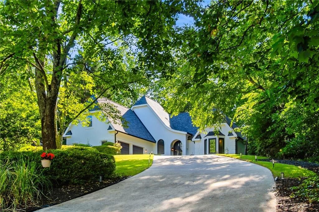 Property Photo:  39 Plantation Drive NE  GA 30324 