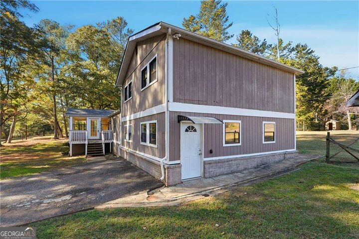 Property Photo:  4170 Hurt Bridge Court  GA 30028 