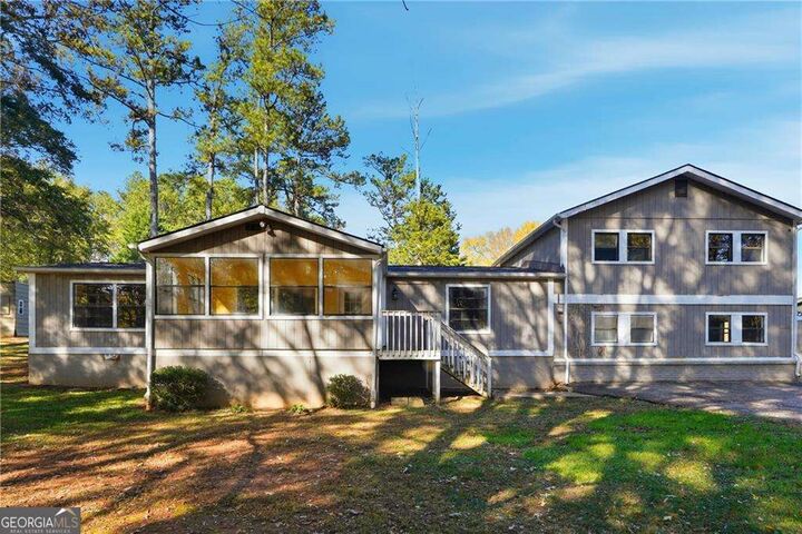 Property Photo: 4170 Hurt Bridge Court GA 30028