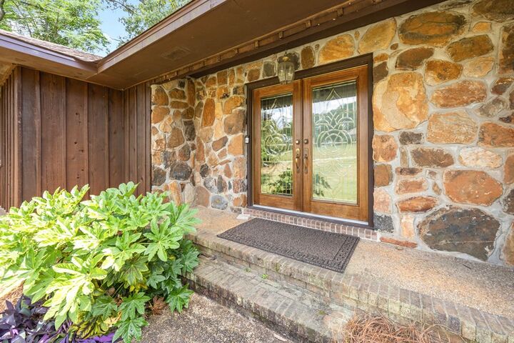 Property Photo:  1401 Melanie Lane  AL 36867 