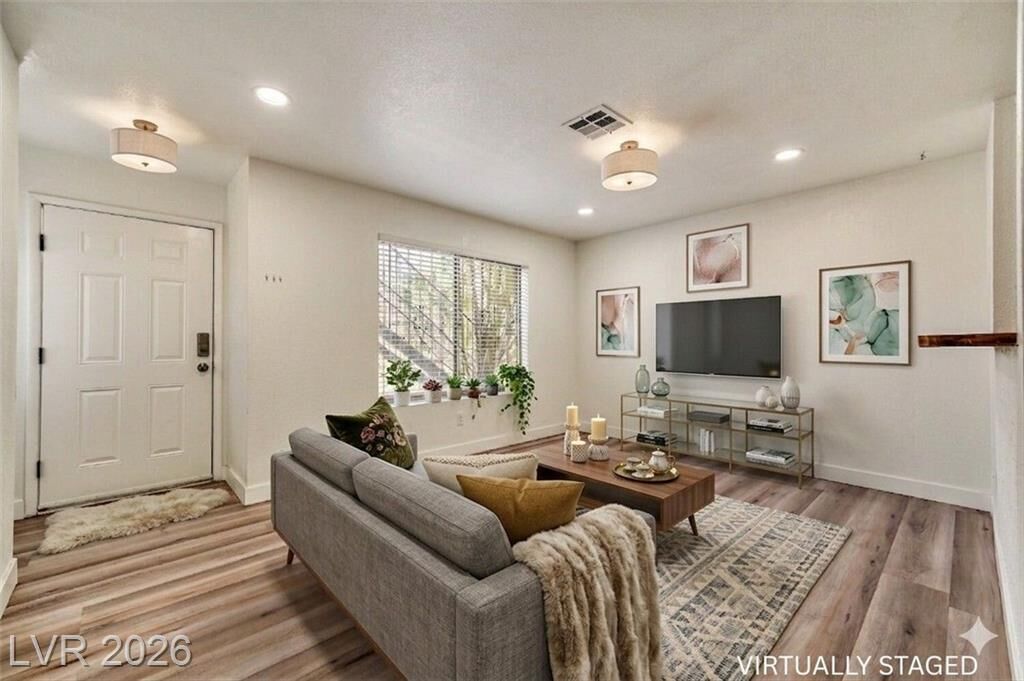 Property Photo:  3923 Gogo Way 106  NV 89103 
