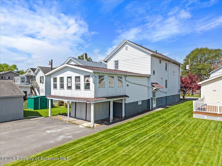 Property Photo:  325 5th Avenue  PA 18505 