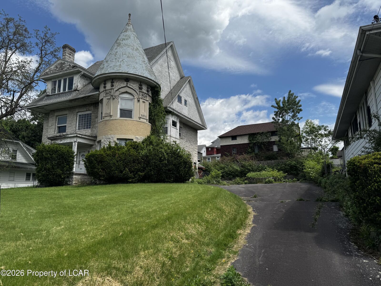 Property Photo:  1021 Richmont Street  PA 18509 
