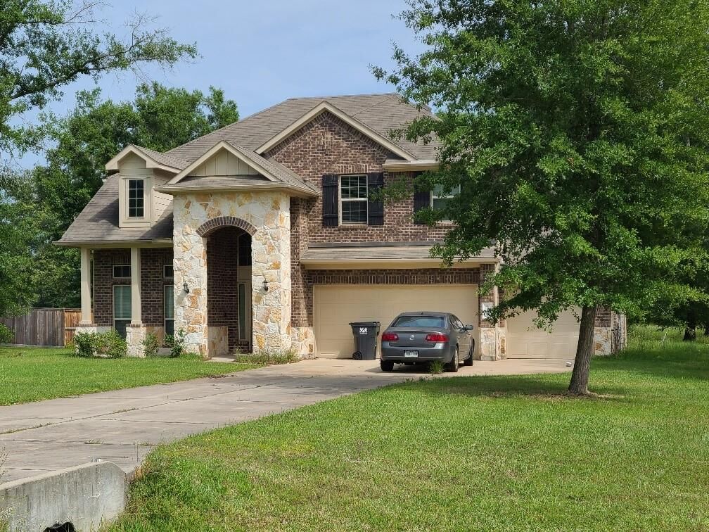 Property Photo: 9155 White Tail Drive TX 77303