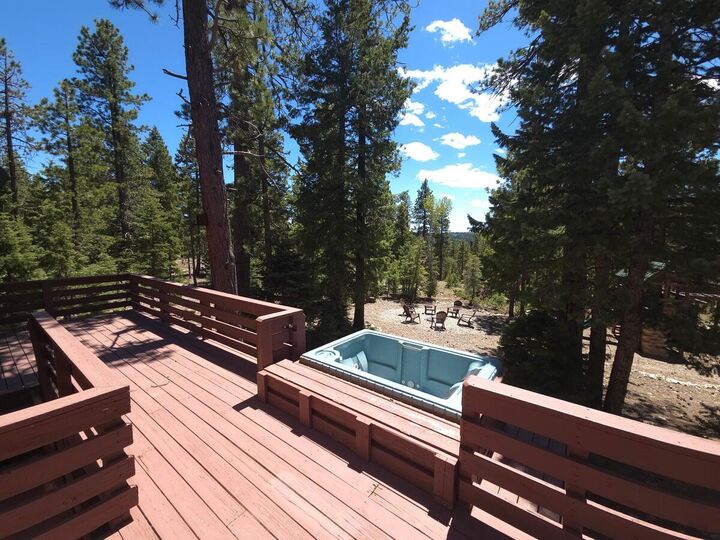 Property Photo: 95 E Rim Rd UT 84762