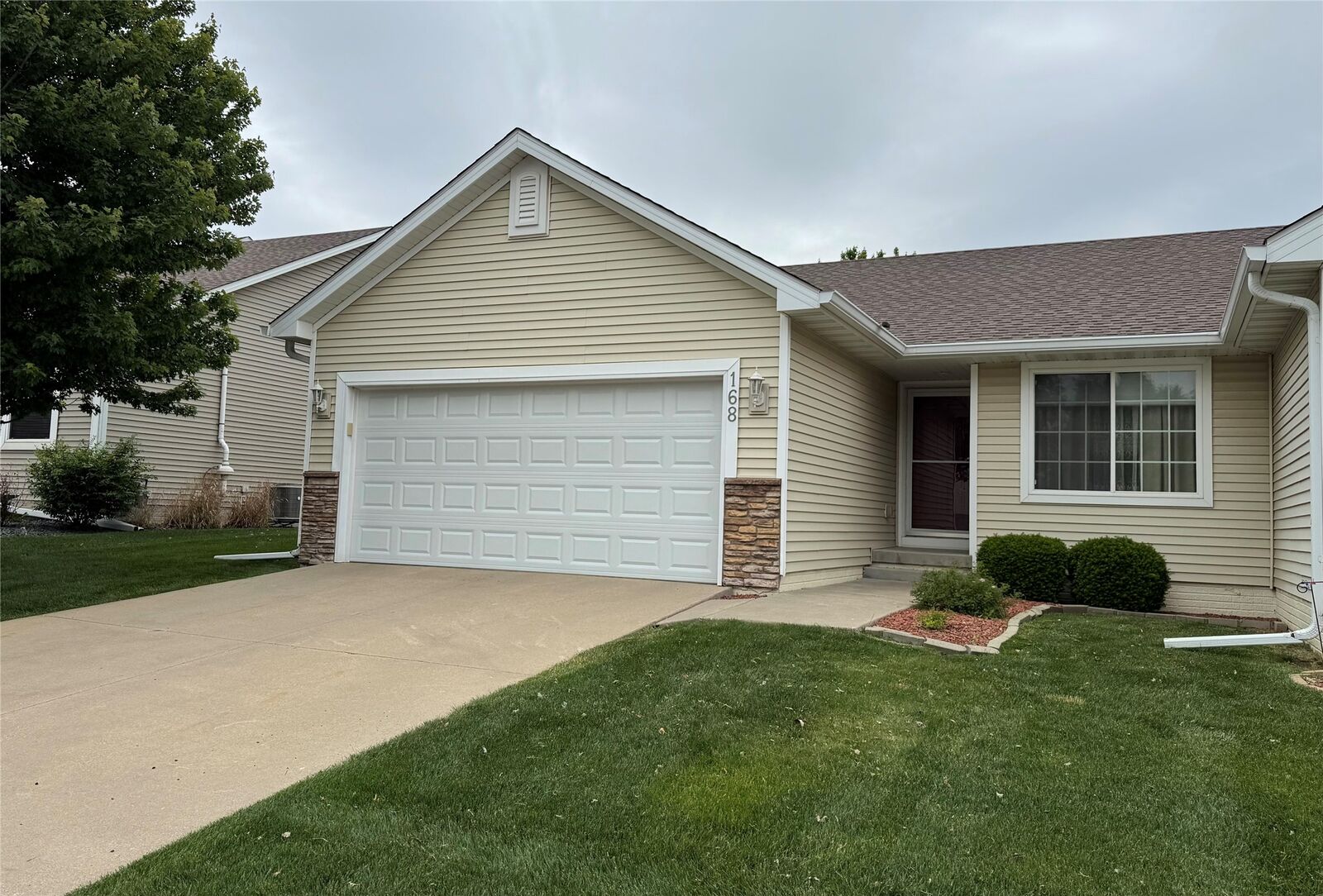 Property Photo:  168 SE Sweetgrass Lane  IA 50327 
