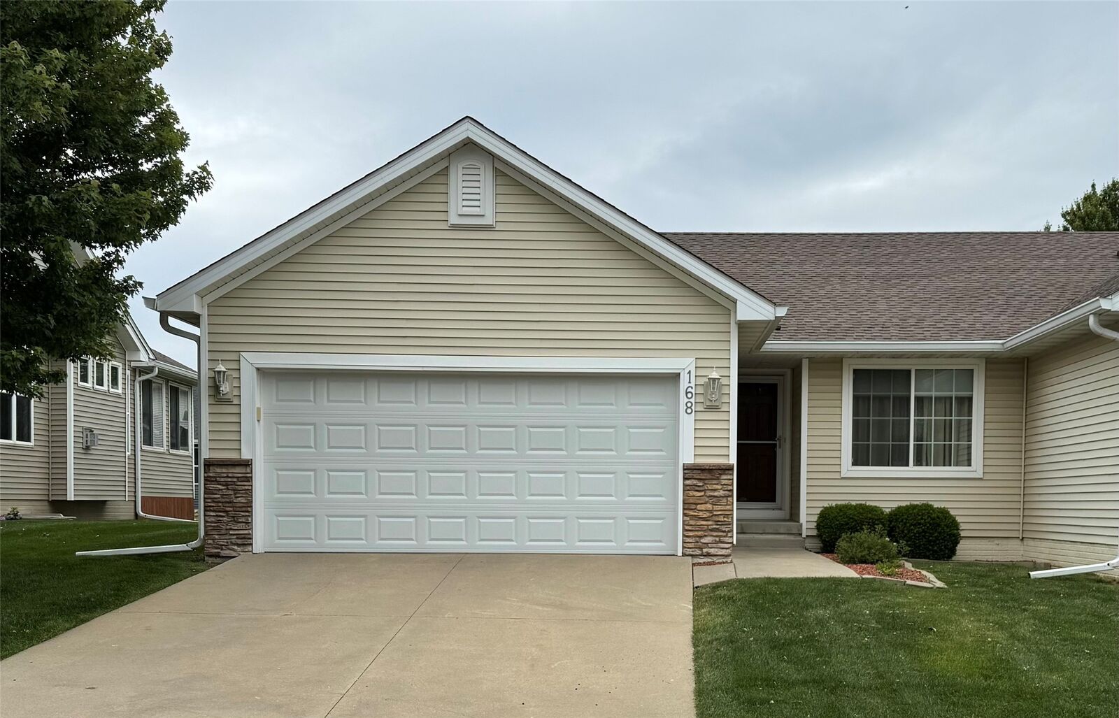 Property Photo:  168 SE Sweetgrass Lane  IA 50327 