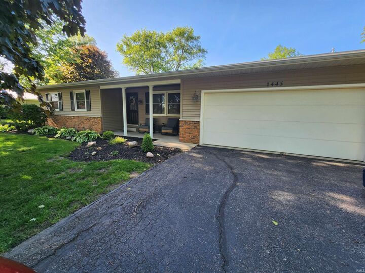 Property Photo:  1445 McConnell Drive  IN 46714 