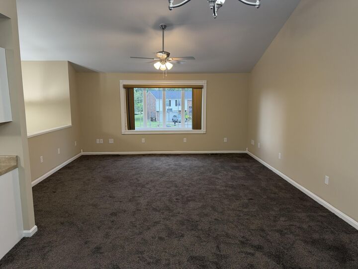 Property Photo:  2110 Woodford Drive  KY 40475 