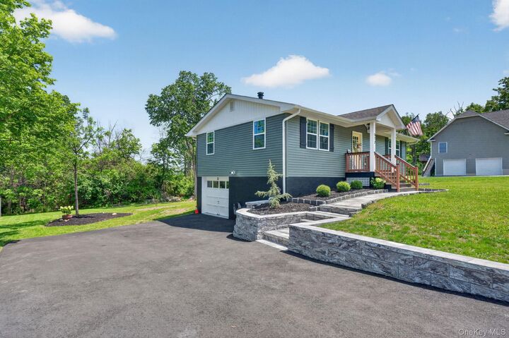 Property Photo:  512 Riley Road  NY 12553 