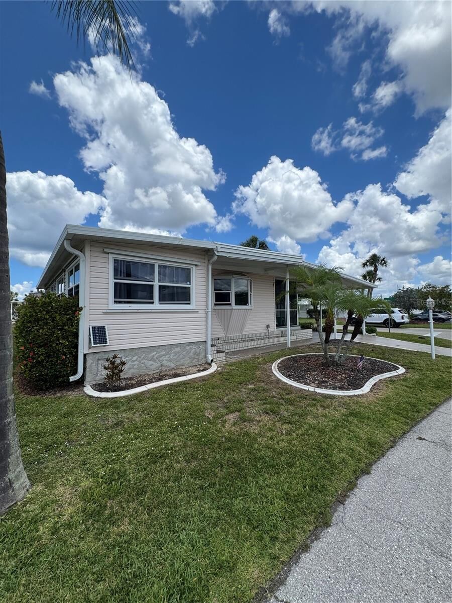 Property Photo:  14 Amsterdam Avenue  FL 33950 