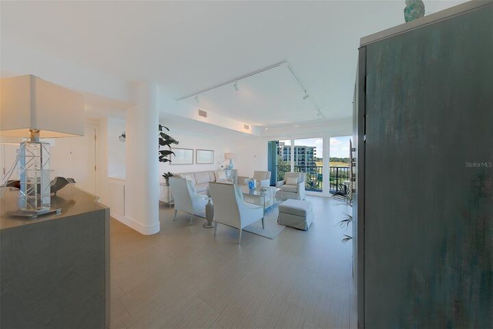 Property Photo: 8 Belleview Boulevard 507 FL 33756