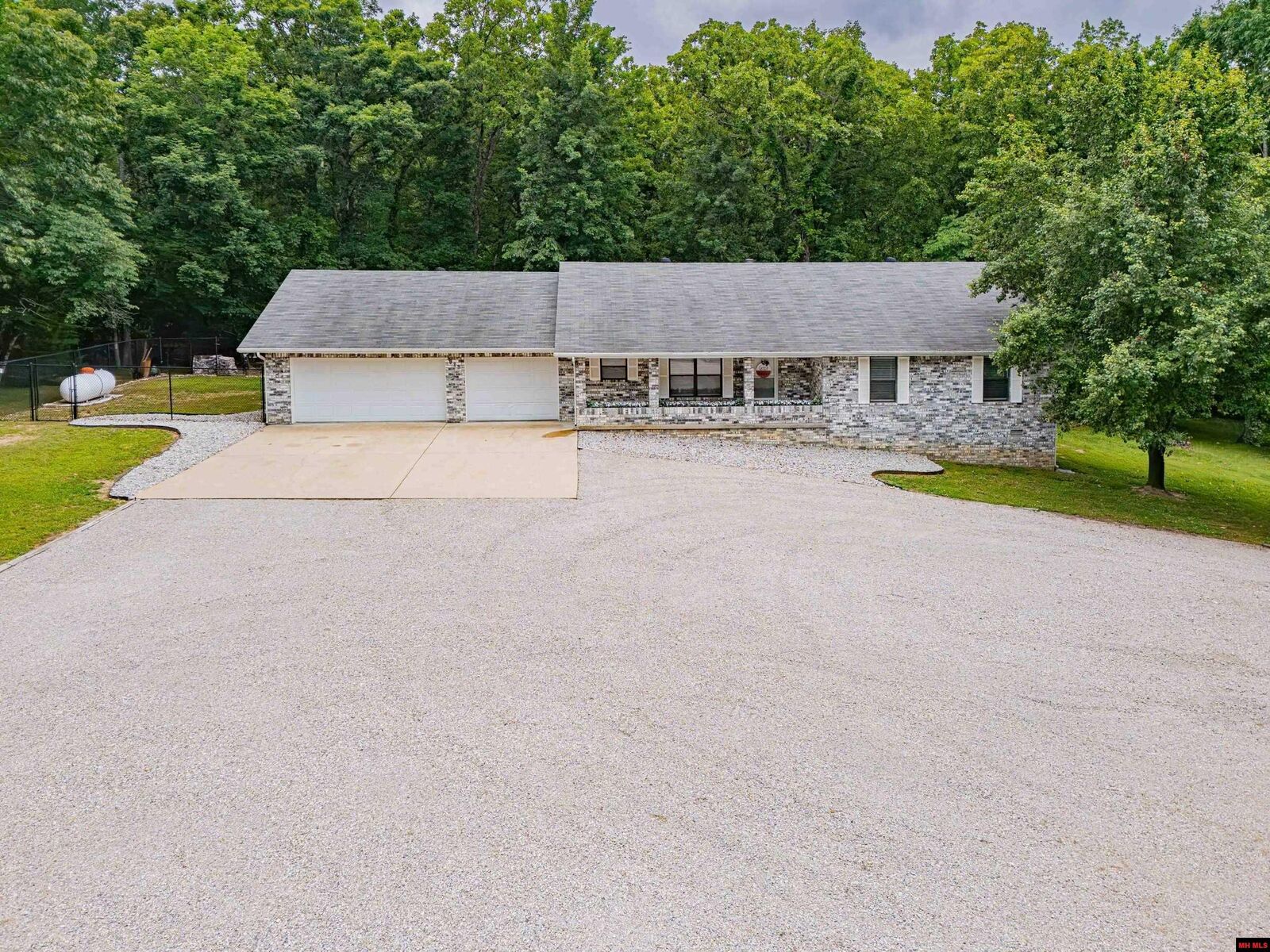 Property Photo:  106 Swiss Lane  AR 72619 