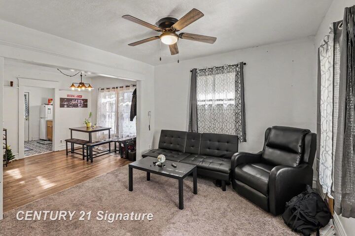 Property Photo:  810 McKinley Street  MI 48906 