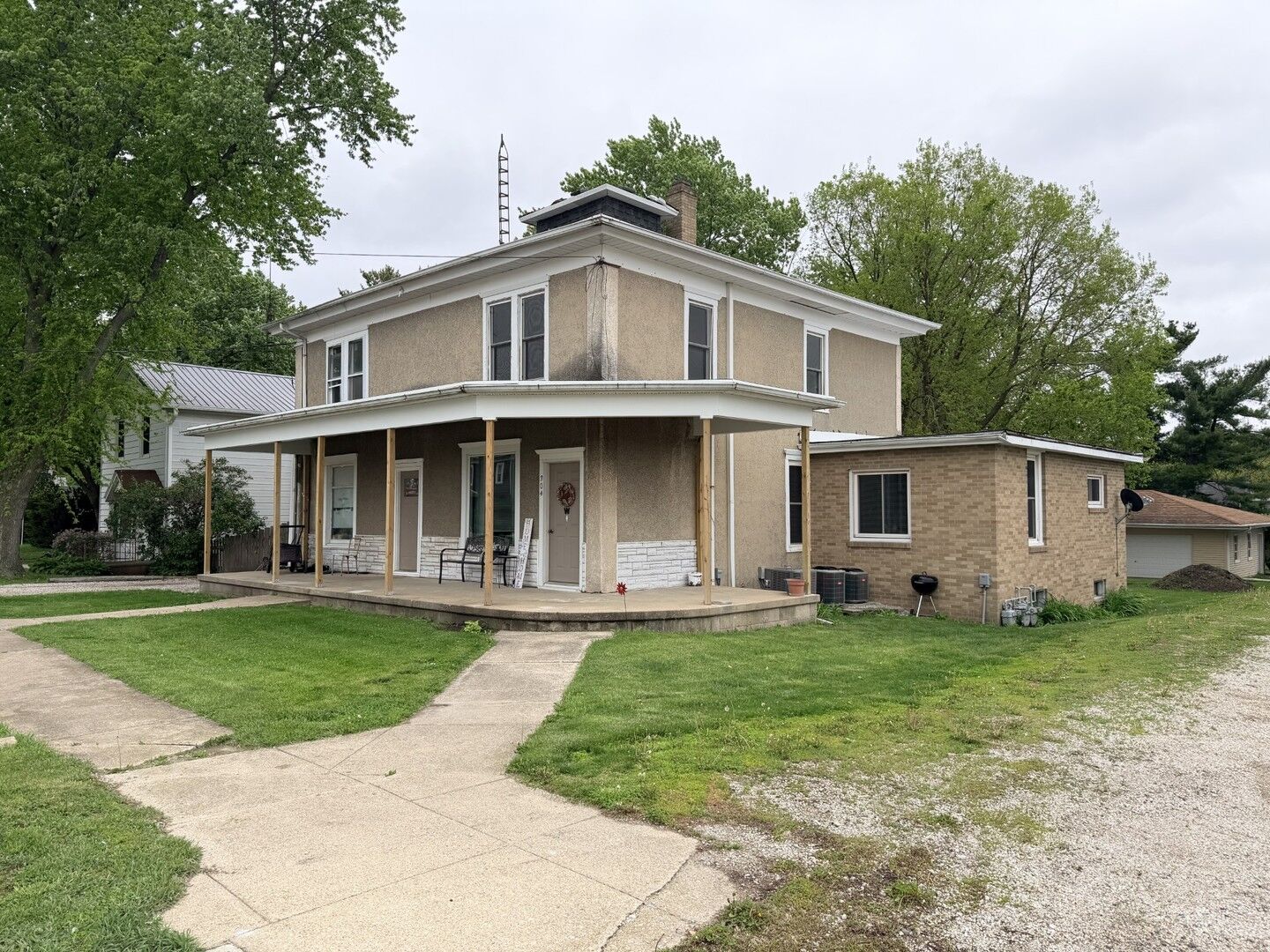 Property Photo: 304 Pontiac Street IL 61370