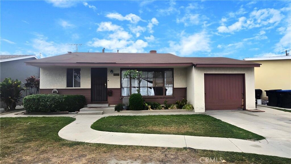 Property Photo: 15429 Piuma CA 90650