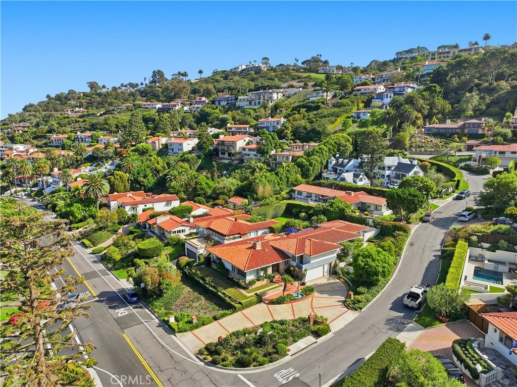Property Photo:  760 Via Del Monte  CA 90274 