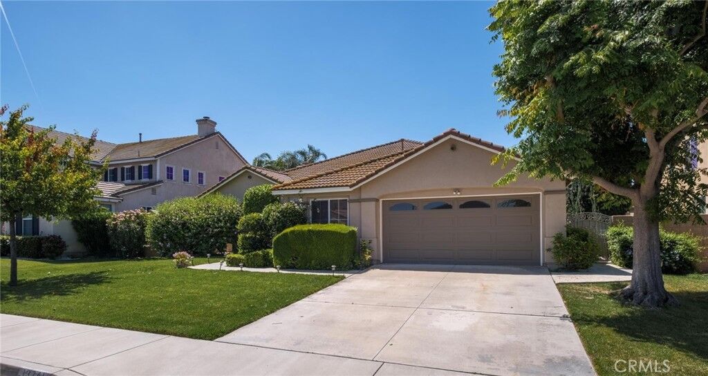 Property Photo:  13741 Hidden River  CA 92880 