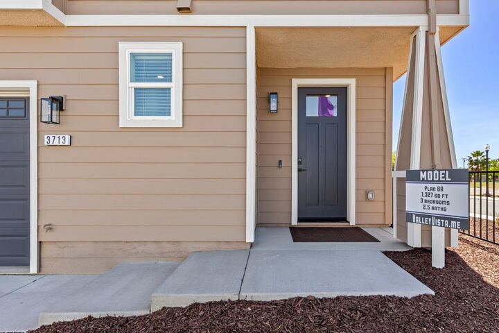 Property Photo: 9 Brookbay Way Lt113 CA 95838