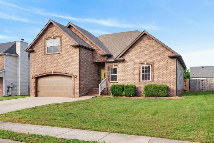 Property Photo:  3347 Cotham Ln  TN 37042 