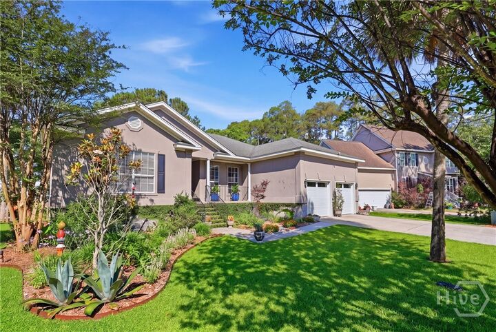 Property Photo: 12 Briarberry Cove GA 31406