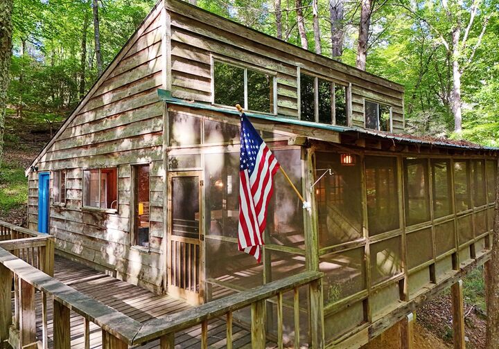 Property Photo:  214 Sourwood Drive  GA 30513 