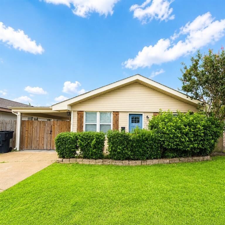 Property Photo: 109 Vista Drive LA 70037