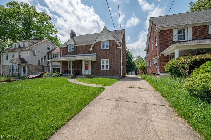Property Photo: 1842 Coronado Avenue OH 44504