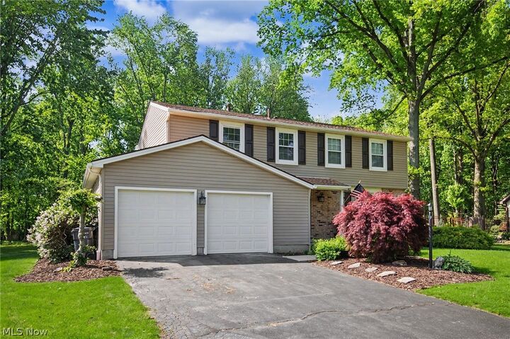 Property Photo:  9252 Briarbrook Drive NE  OH 44484 