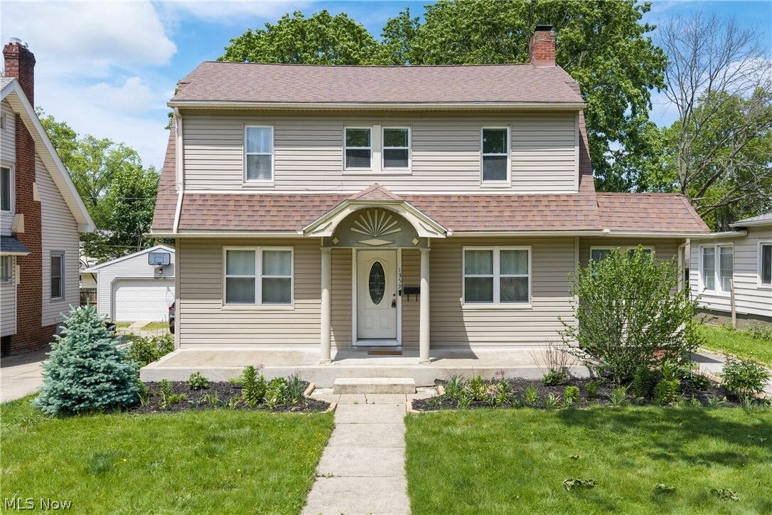 Property Photo:  1359 Delia Avenue  OH 44320 