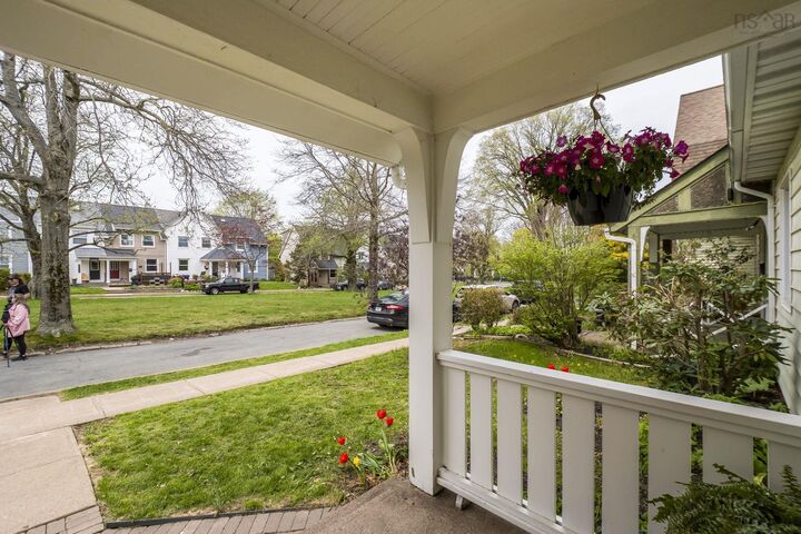 Property Photo: 5536 Sebastian Place NS B3K 2K6
