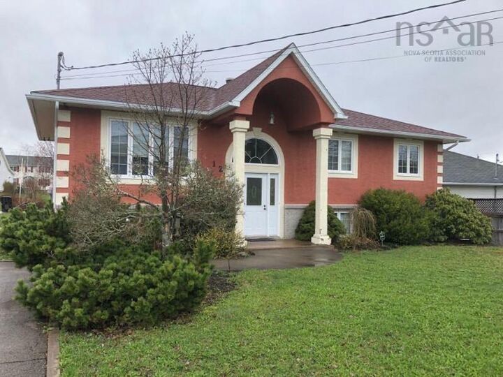 12 Gillis Way — photo 1
